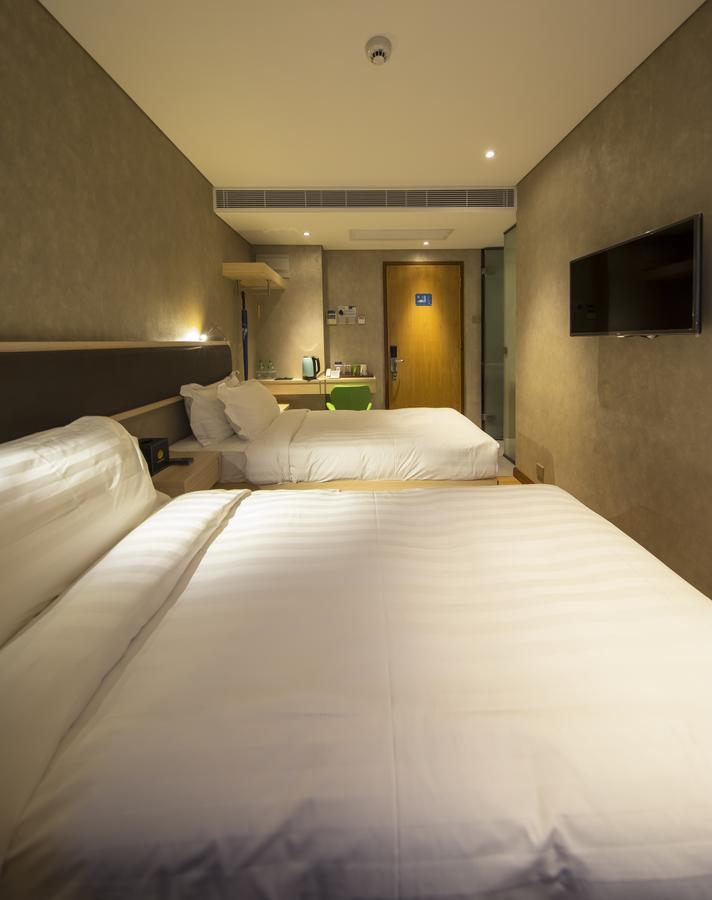 Ifu Hotel Макао Екстериор снимка