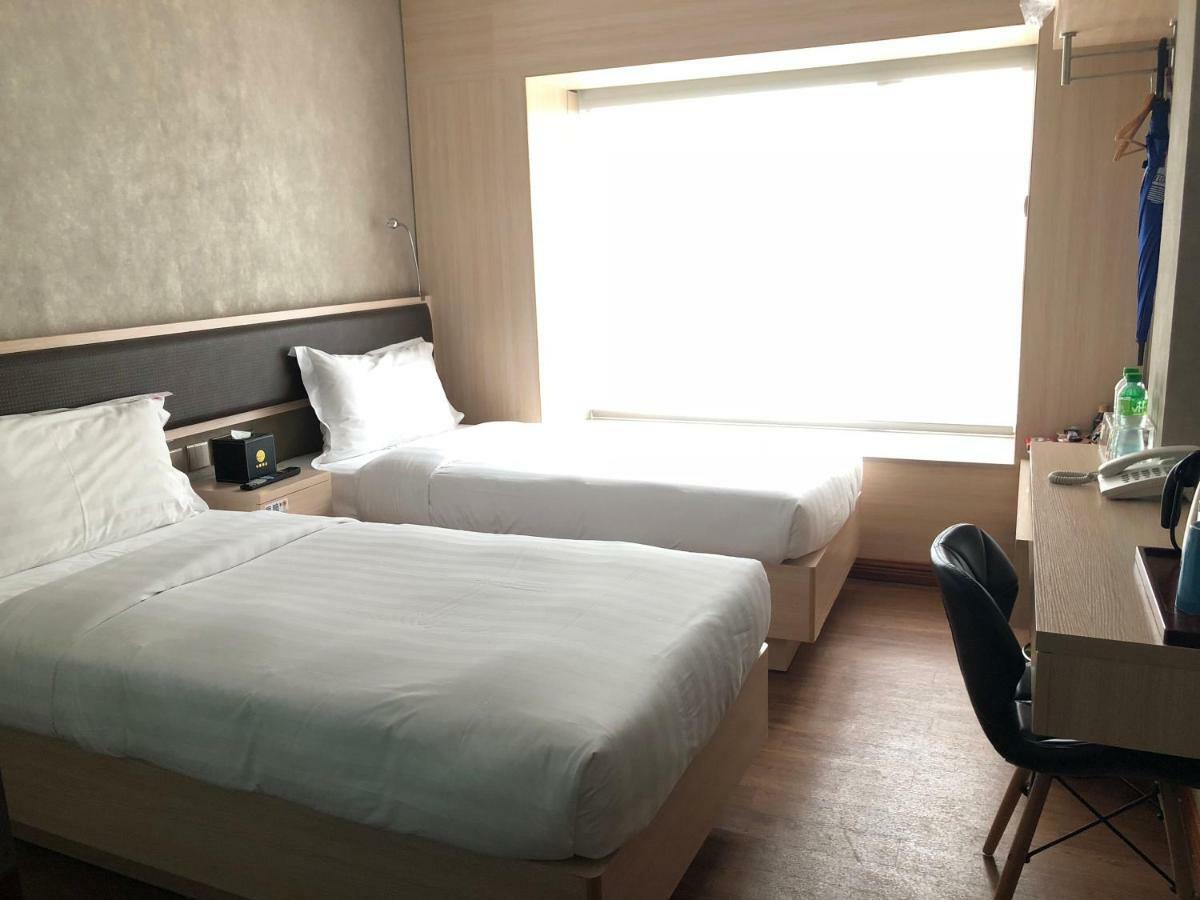 Ifu Hotel Макао Екстериор снимка