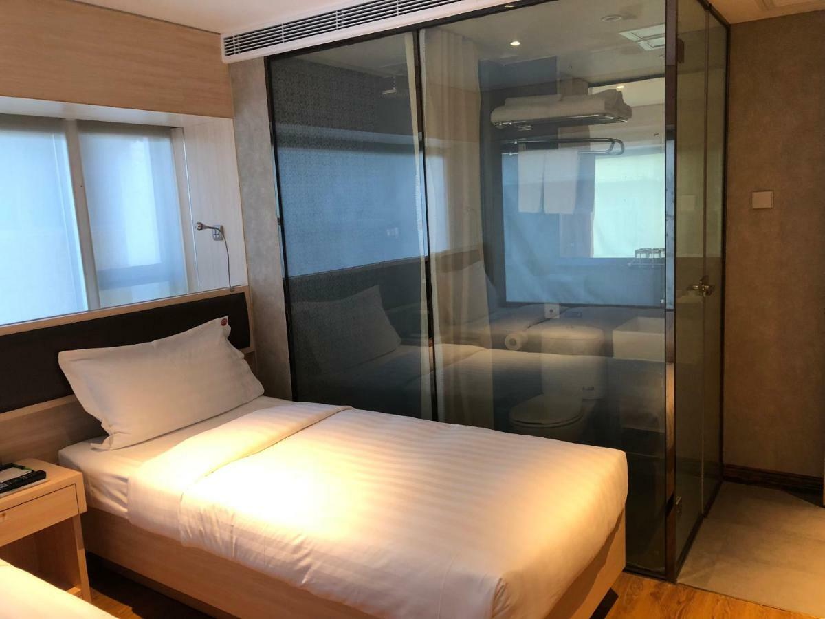 Ifu Hotel Макао Екстериор снимка