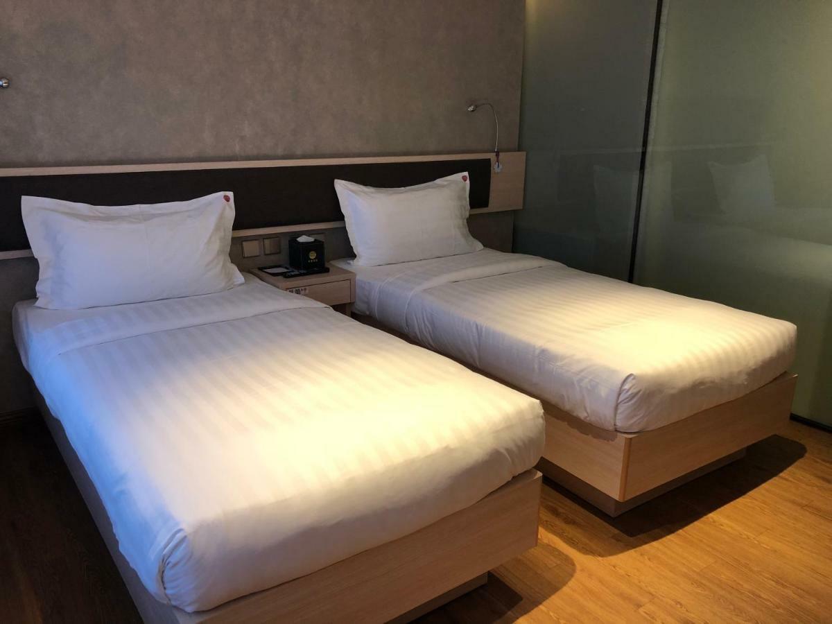 Ifu Hotel Макао Екстериор снимка
