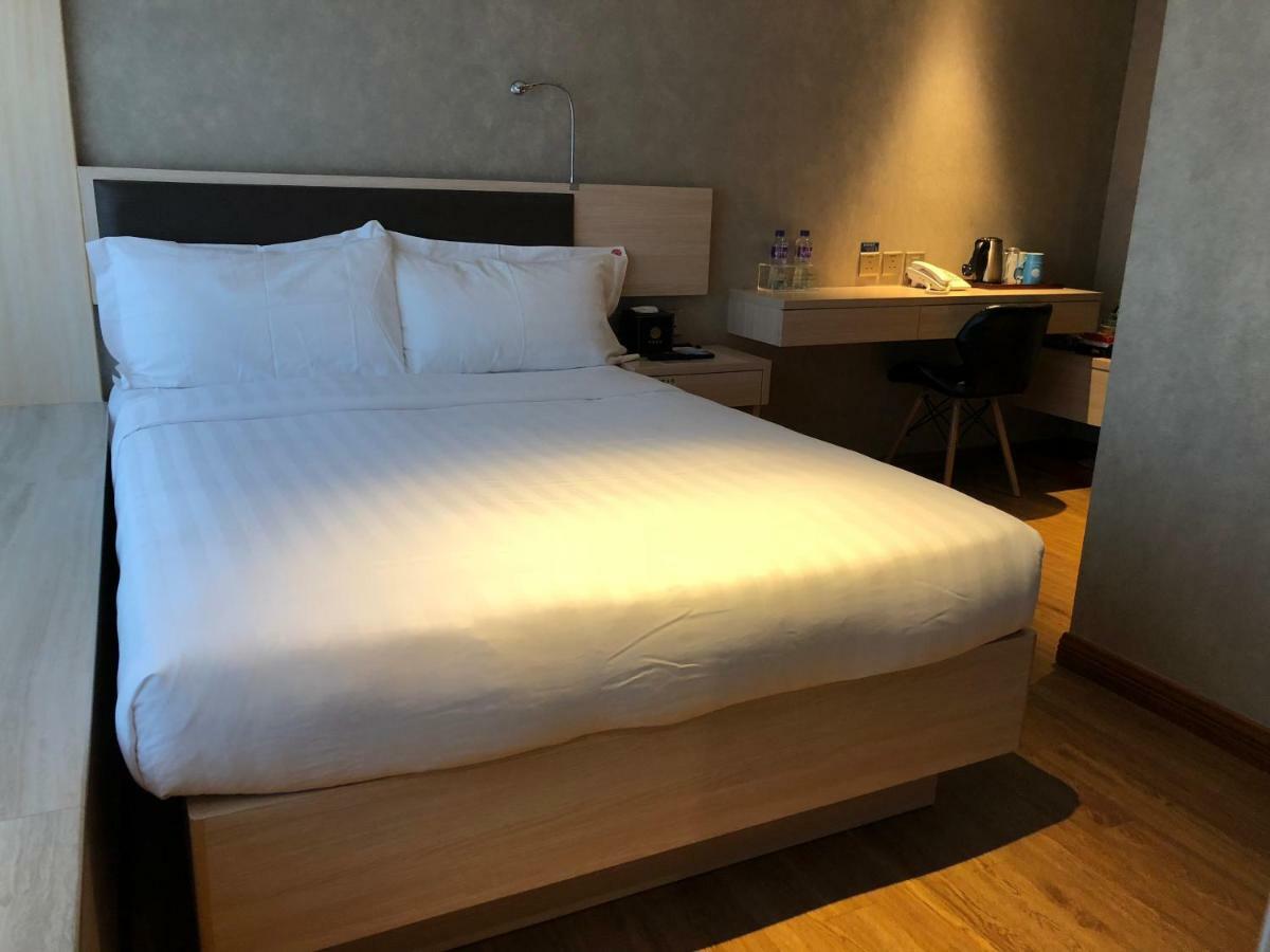 Ifu Hotel Макао Екстериор снимка