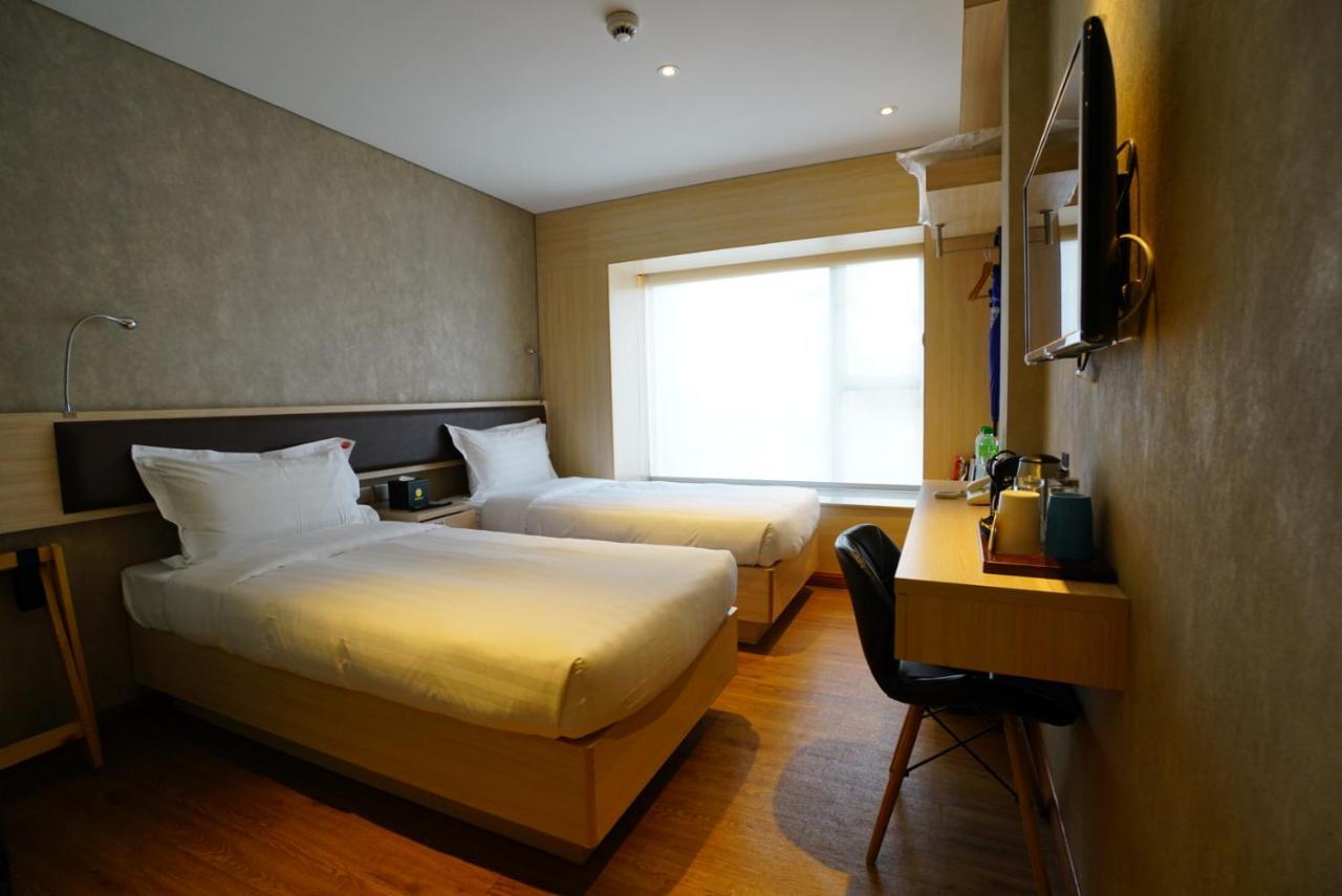 Ifu Hotel Макао Екстериор снимка